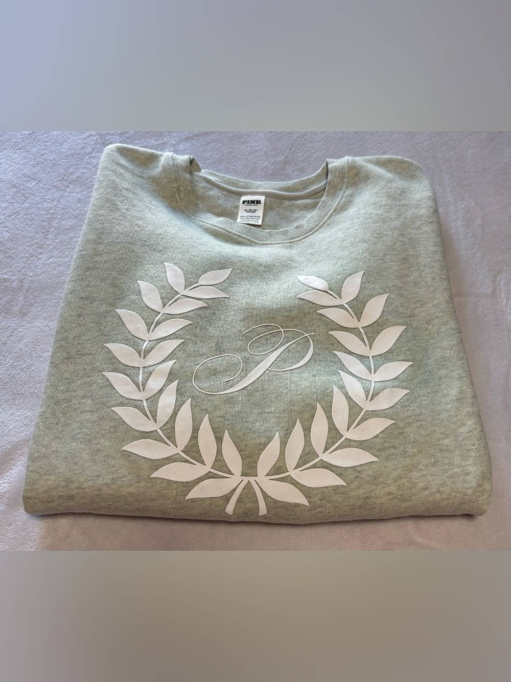 Victoria's Secret PINK Heather Grey Laurel Crest Crewneck Size XL Good Condition